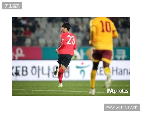 媒体人:U17国脚张伯霖接近加盟湖北星辉,玉昆也曾向球员报价 媒体人:U17国脚张伯霖接近加盟湖北星辉,玉昆也曾向球员报价