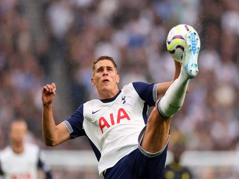 热刺客战狼队：索兰克、西蒙斯首发，丹索、斯彭斯出战